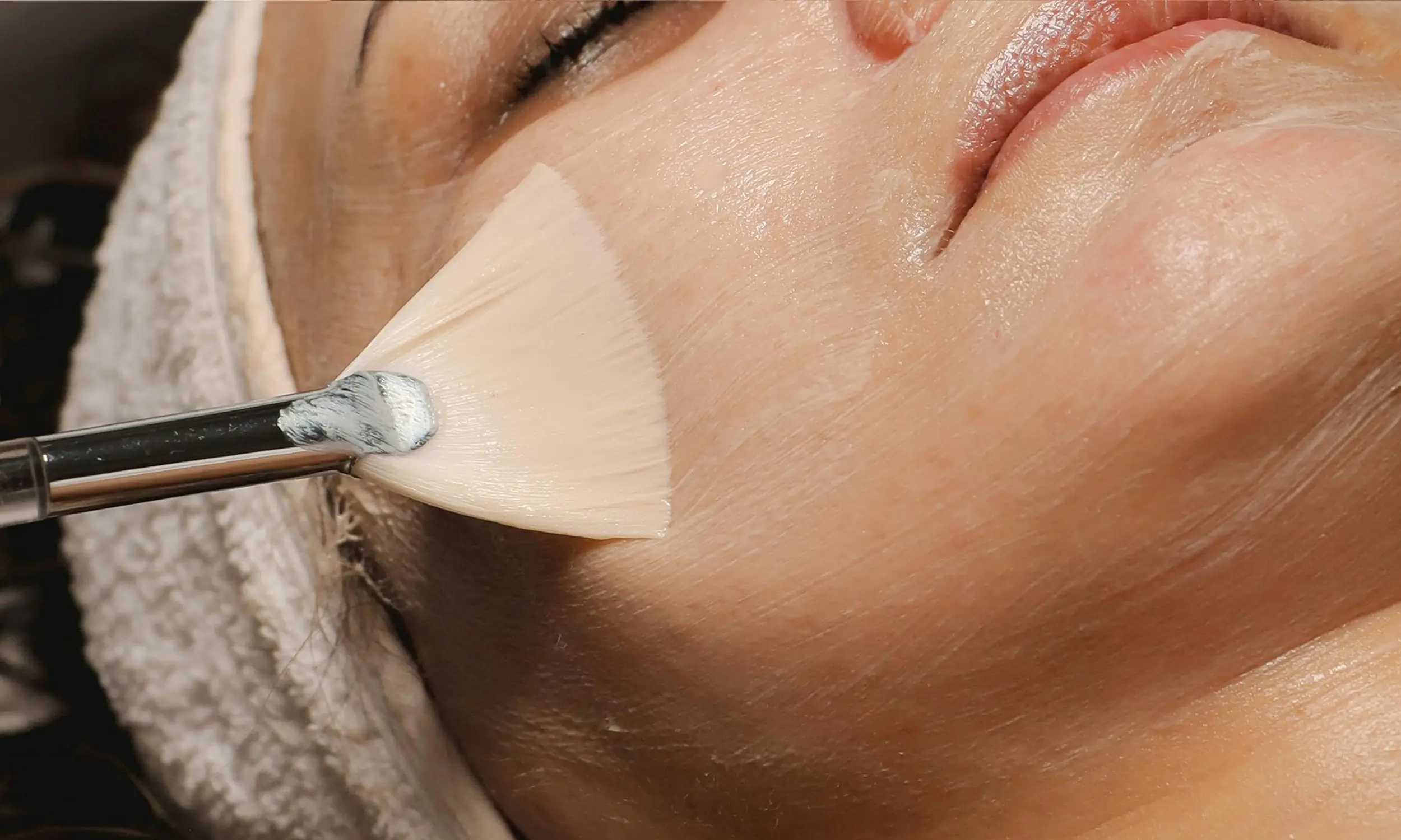 Vitamin C Facial with Dimaon Peel